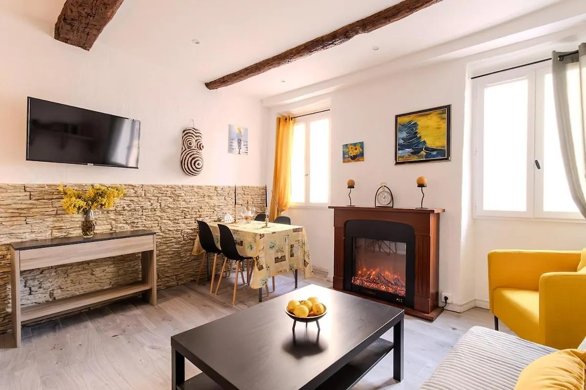 Apartment Apparemment Charmant Au Coeur Du Suquet Cannes