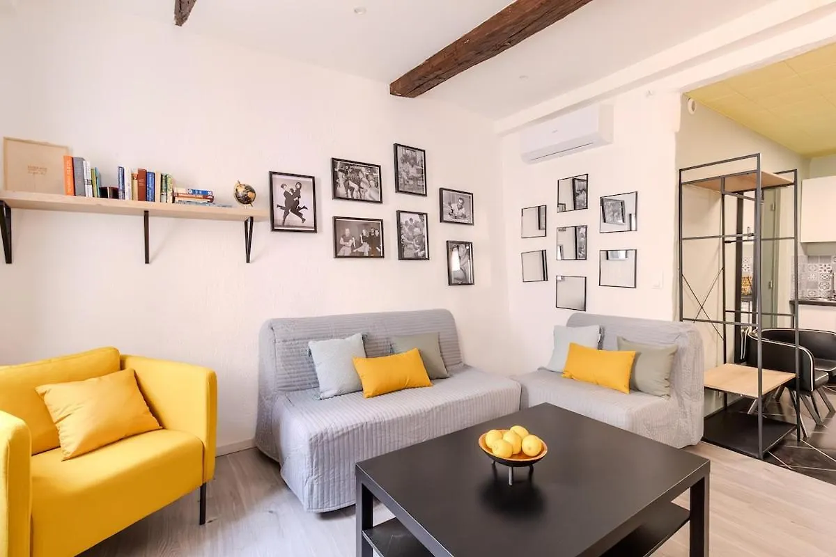 Apartment Apparemment Charmant Au Coeur Du Suquet Cannes