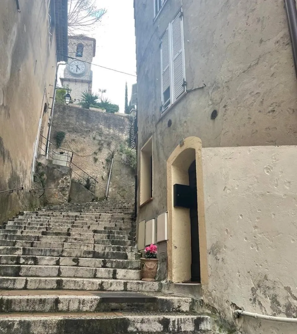 Apparemment Charmant Au Coeur Du Suquet Cannes